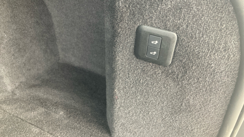 Land Rover Range Rover Sport 3.0 D300 HSE Dynamic Black 5dr Auto Diesel Estate